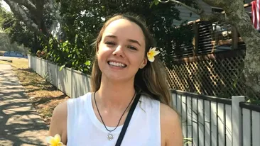 O influenceriță de doar 30 de ani a murit după ce a ales să nască acasă. Cum s-a produs tragedia: ”Nu s-a mai putut face nimic”