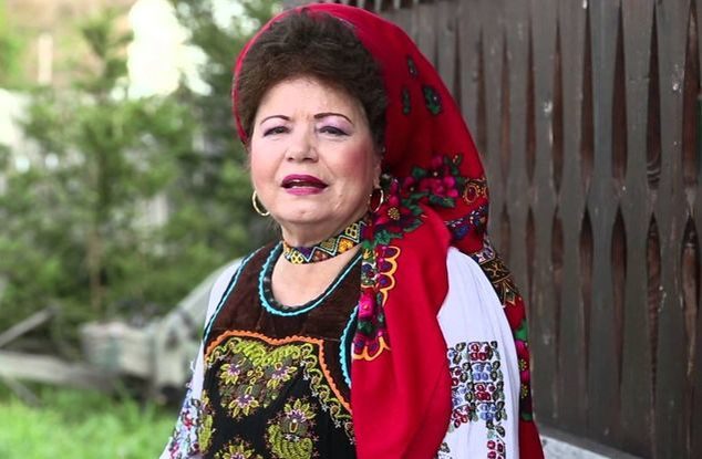 Are 73 de ani și iubește cu foc! Saveta Bogdan, mărturisiri despre iubitul ei: ”Îl simt puțin gelos…”