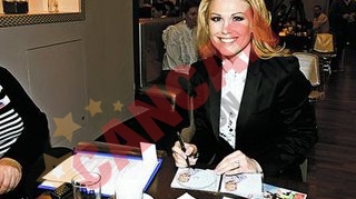 A dat autografe in hipermarket