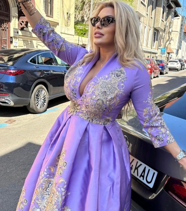 Jasmine este încântată că dieta pe care o urmează de puțin timp începe să dea deja rezultate foto: Instagram