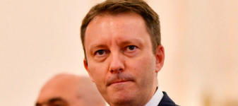 Premierul desemnat Siegfried Mureșan, care reprezintă partidul care a luat 14% în alegeri, spune că votul împotriva sa este un vot „împotriva intereselor României”