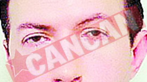 S-a deghizat in mama moarta ca sa-i ia banii