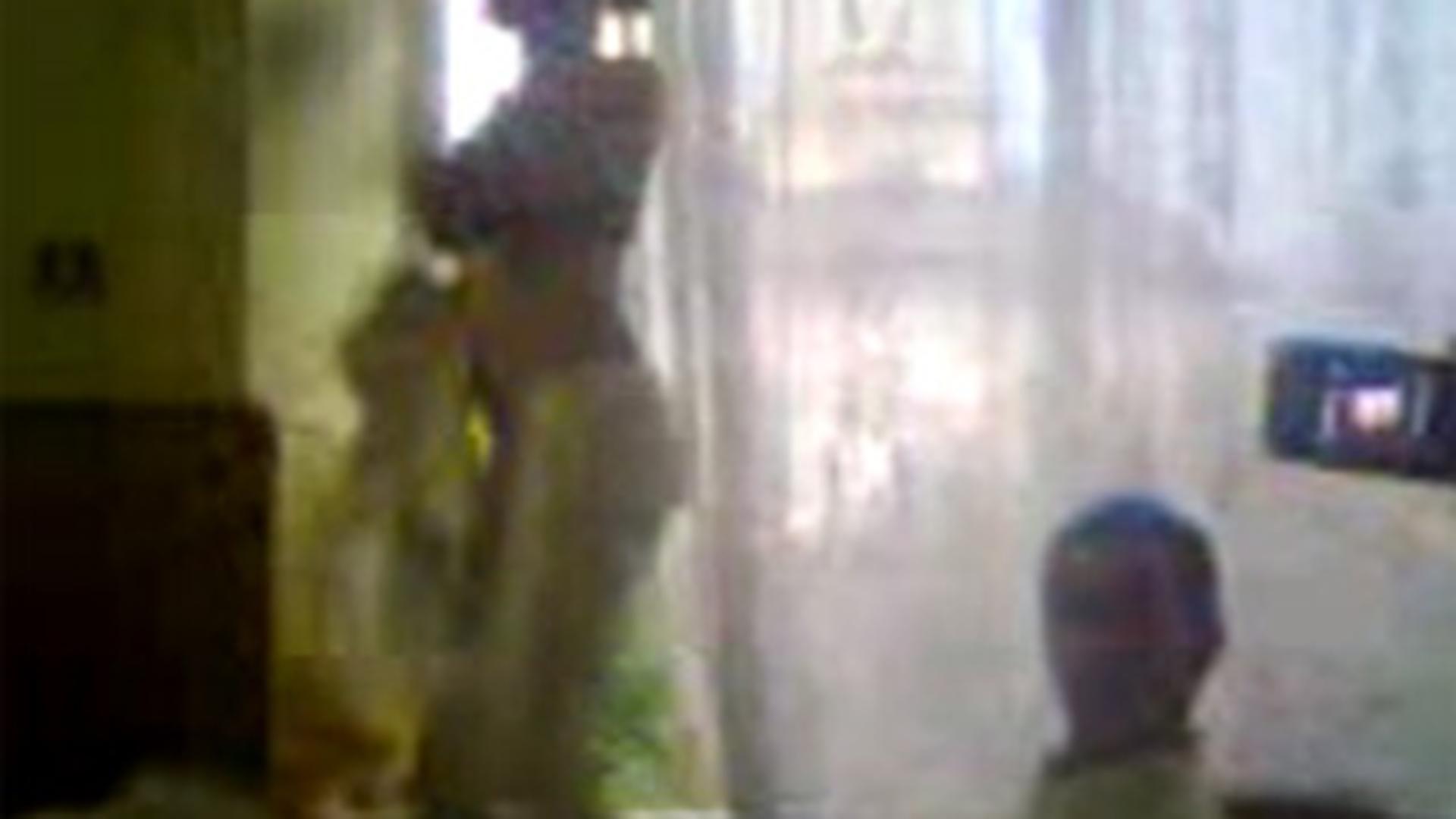 VIDEO Elevii generatiei porno! O eleva de 16 ani face striptease in timpul orei!
