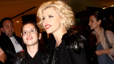 Loredana recunoaste: Nu e usor sa fii mama unei adolescente. Vezi ce relatie are cu fiica ei, Elena