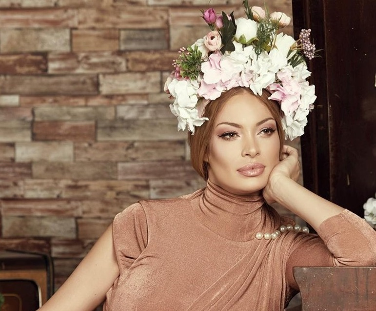 Valentina Pelinel, prima fotografie în care apare alături de cei trei copii pe care îi are cu Cristi Borcea