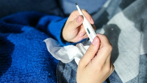 Virozele nu se tratează cu antibiotice, potrivit pneumologului Beatrice Mahler: ”Nu doar că e inutil, dar poate deveni periculos!”