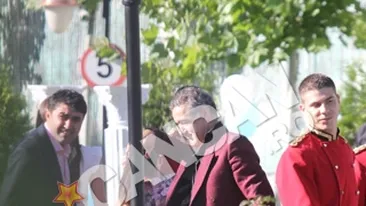 A lasat botezul balta pentru a se uita la meciul lui Dinamo! Cristi Borcea nu se poate desprinde de echipa de suflet