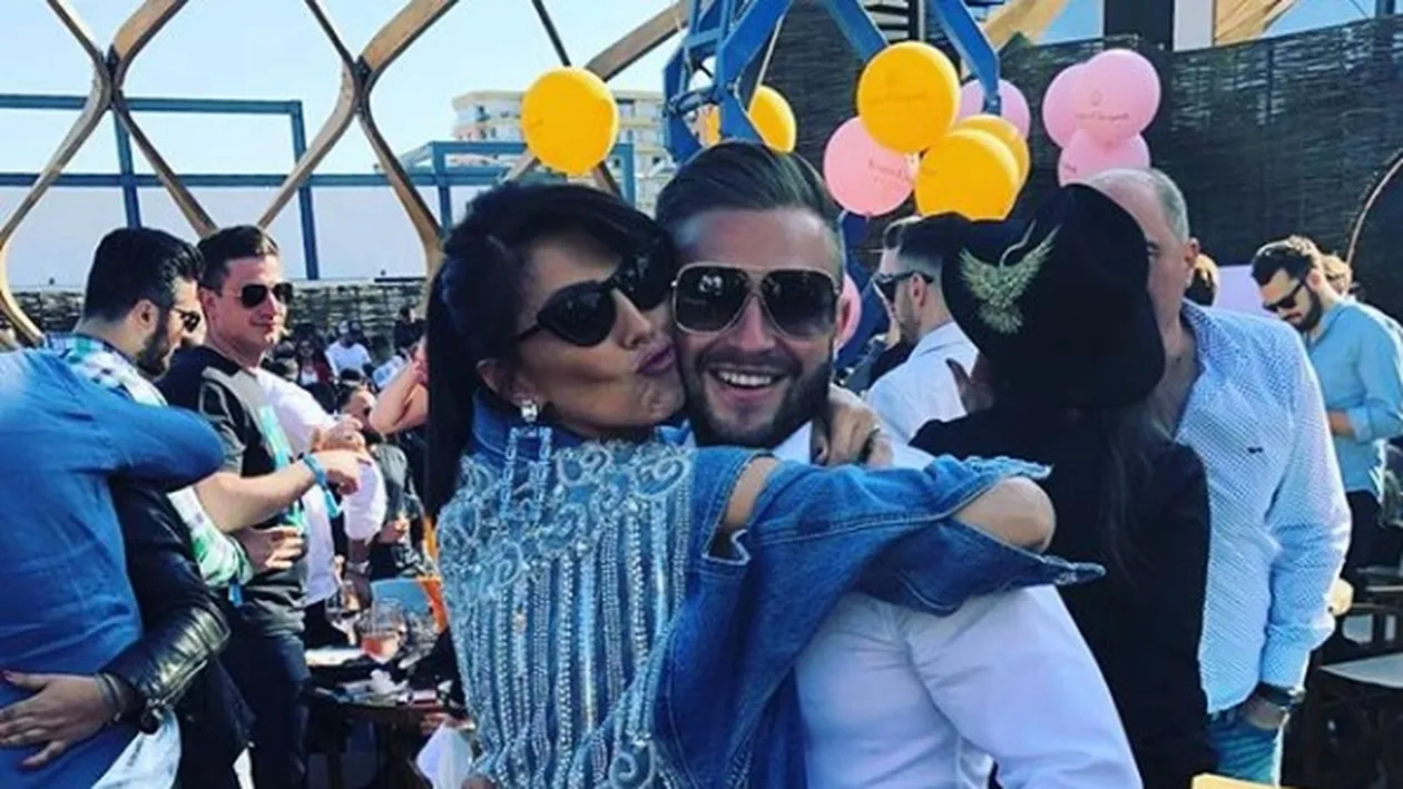 Ilinca Vandici și soțul ei au devenit nași! Invitații nu și-au putut lua ochii de la rochia prezentatoarei de la “Bravo, ai stil!”