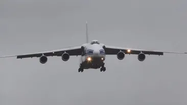 VIDEO | Aterizare spectaculoasă pe aeroportul din Koln