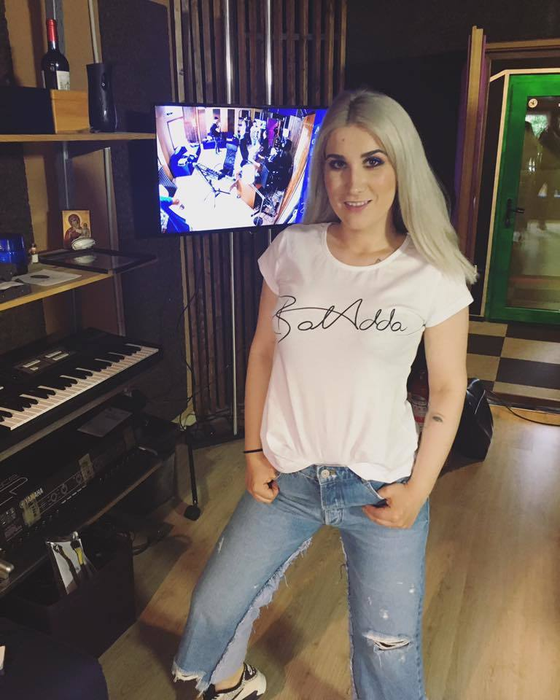 Prima reacţie a ADDEI, după ce cântăreaţa a leşinat pe stradă şi s-a spus că se înfometează: „Nu am…“