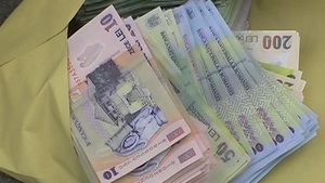 Veşti BUNE pentru români! Cine vor putea beneficia de vouchere de 500 lei