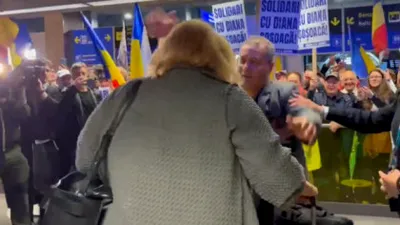 Haos pe Aeroportul Otopeni la revenirea Dianei Șoșoacă în țară, după ce Parlamentul European i-a ridicat imunitatea
