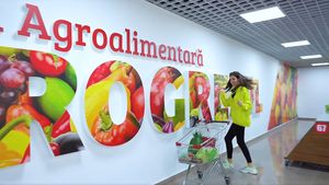 INOVAȚIE. Cea mai modernă piață agro-alimentară din România a fost inaugurată în Sectorul 4! Spații speciale pentru comercianți și producători + zonă de promenadă – VIDEO