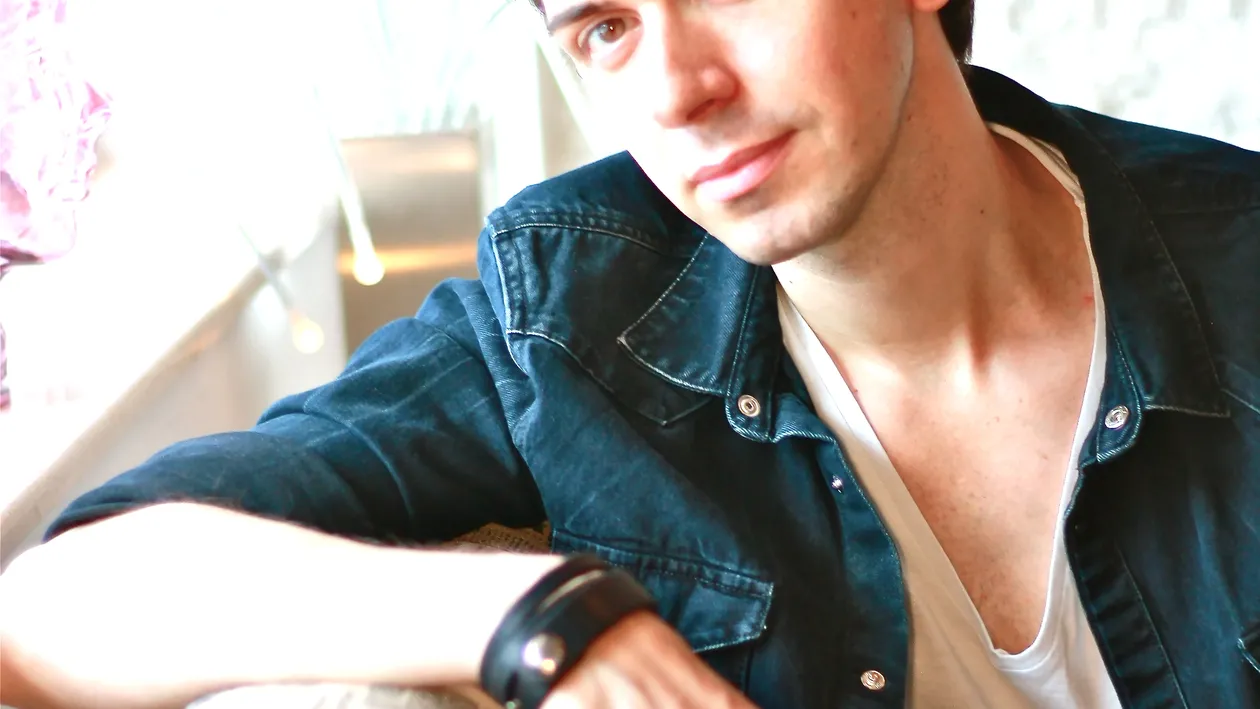 Primele poze din vila lui Keo si a Andreei Balan. S-a ales praful de cuibusorul de nebunii dupa ce solistul a decis sa…