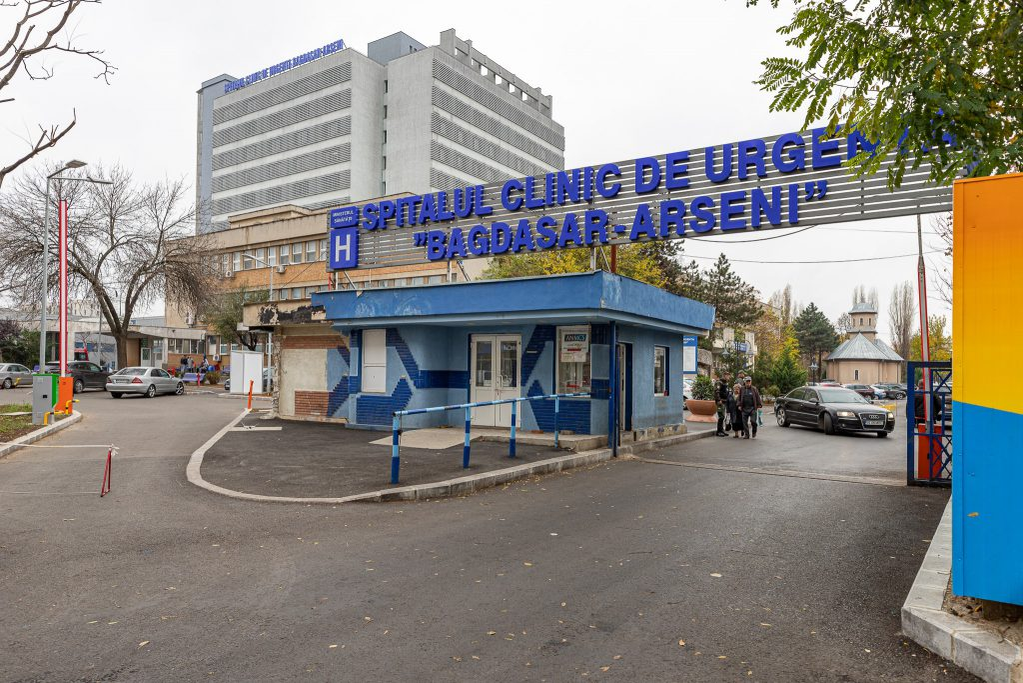 Cum era să scape de arest milionarul care a încercat să-și înece soția în jacuzzi