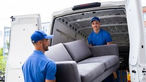 Cât te costă să îți muți mobila în altă locuință, în 2025. Suma este piperată!