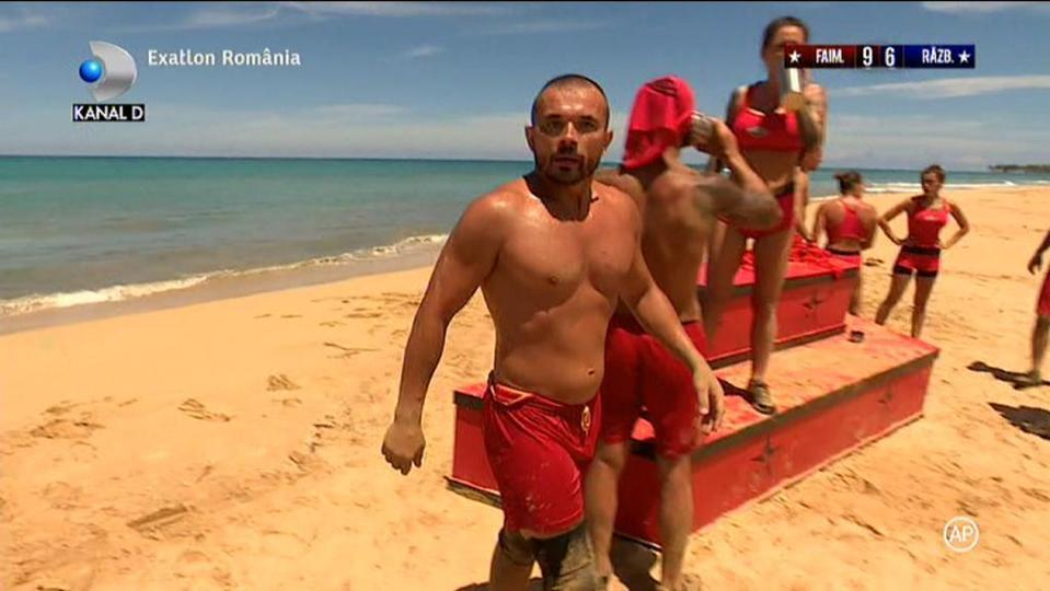EXATLON ROMÂNIA 16 septembrie: Scandal între Războinici și Faimoși. ”A vrut să mă muște de ureche și m-am tras”!