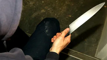 O femeie din Brăila a fost înjunghiată în mijlocul străzii! Agresorul nu a fost prins