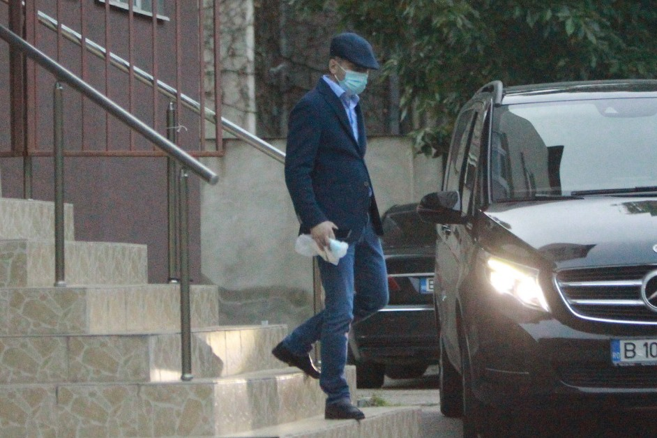 Sorin Oprea a părăsit sediul și va urca în mașina care-l va duce la Snagov