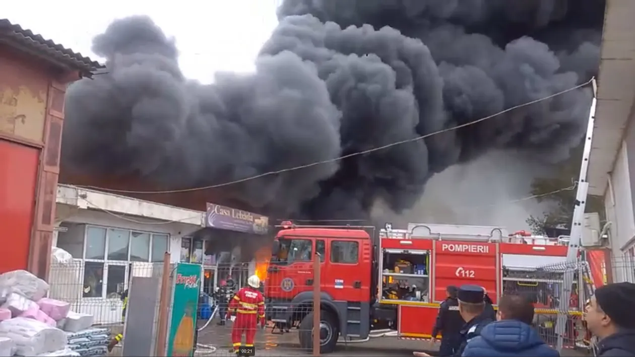 Incendiu violent în Vaslui! S-a activat Planul Roşu de intervenţie