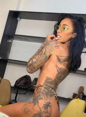 Ruby "stinge lumina " bărbaților de pe Instagram. Vedeta s-a pozat sexy în așternuturi
