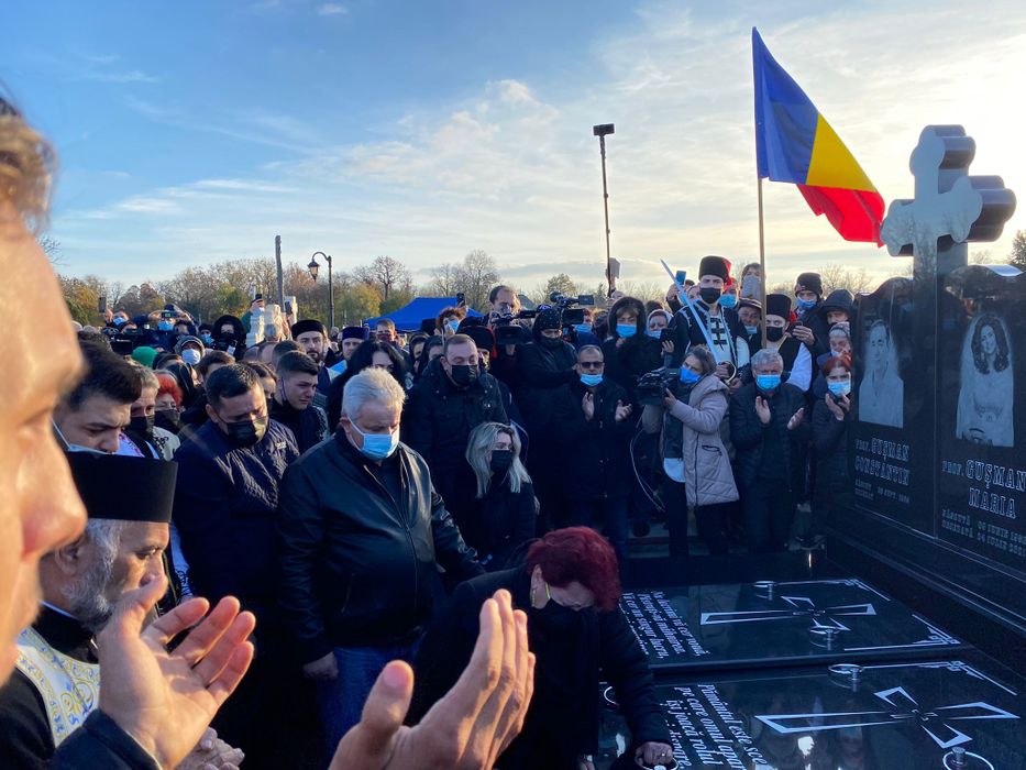 Sora lui Petrică Mâţu Stoian a cedat la înmormântare. Ce a făcut când sicriul a fost coborât în groapă