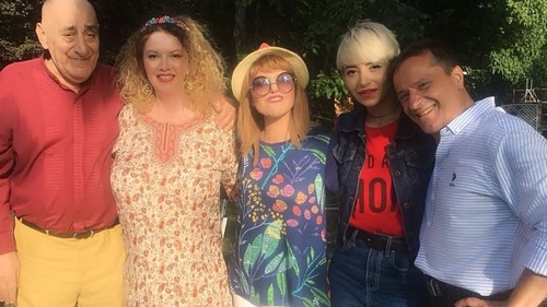 Pentru Oana, Viorel Lis e ca și mort. Flirtează deja cu alți bărbați și a fost prinsă în fapt de soția unuia dintre ei
