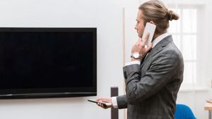 Cât curent consumă un singur televizor și cât vei plăti pentru el în factura la lumină, începând de astăzi