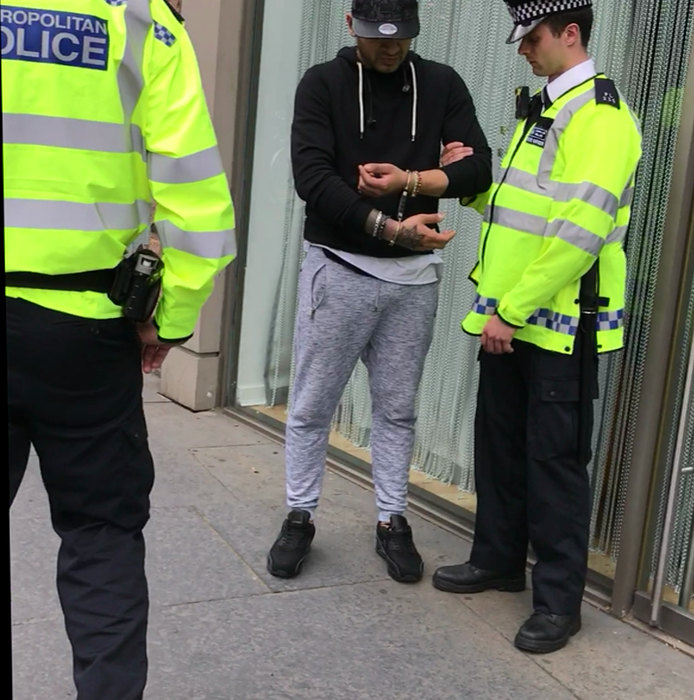 Oamenii legii din Londra au reţinut un suspect