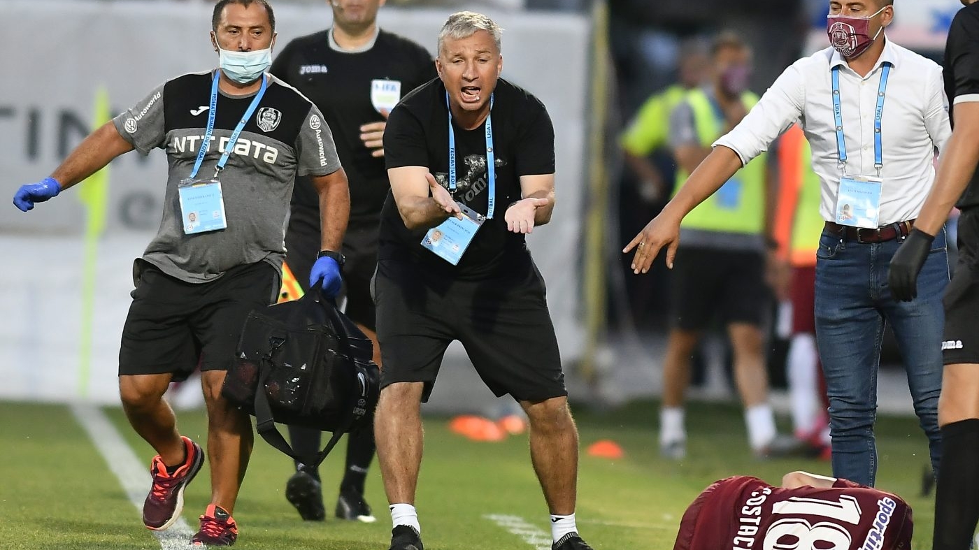 Petrescu a turbat după eliminarea CFR-ului din Liga Campionilor! "Eu sunt PRAF"!