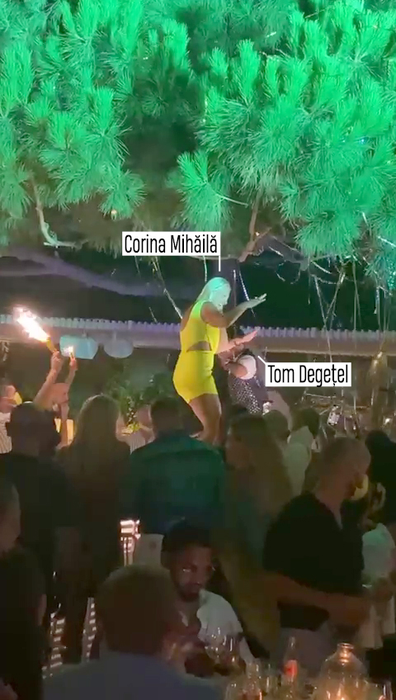 Corina Mihăilă s-a distrat cu ”Tom Degețel” la Mykonos