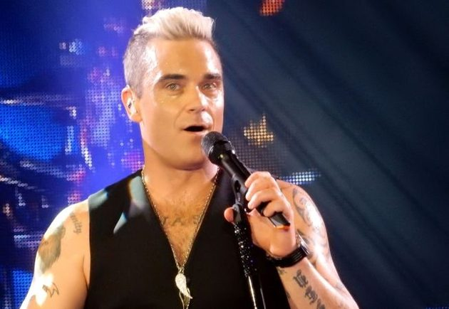 Andra, primul mesaj după ce şi-a sărbătorit ziua de naştere la Budapesta. „Robbie Williams mi-a scris pe whatsapp, ar vrea să…”