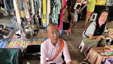 O vedetă a anilor `90 a ajuns să doarmă pe străzi! Vinde lucruri pe marginea drumului pentru bani de mâncare