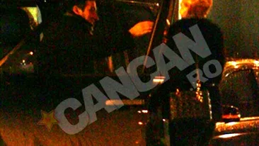 Cristina Rus ii duce umbrela sotului!