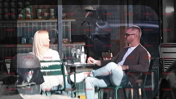 Iuliana Pepene, din nou în brațele fostului. Împăcare surpriză, cu pericol la orizont! Alex Roman nu e singurul care îi dă târcoale