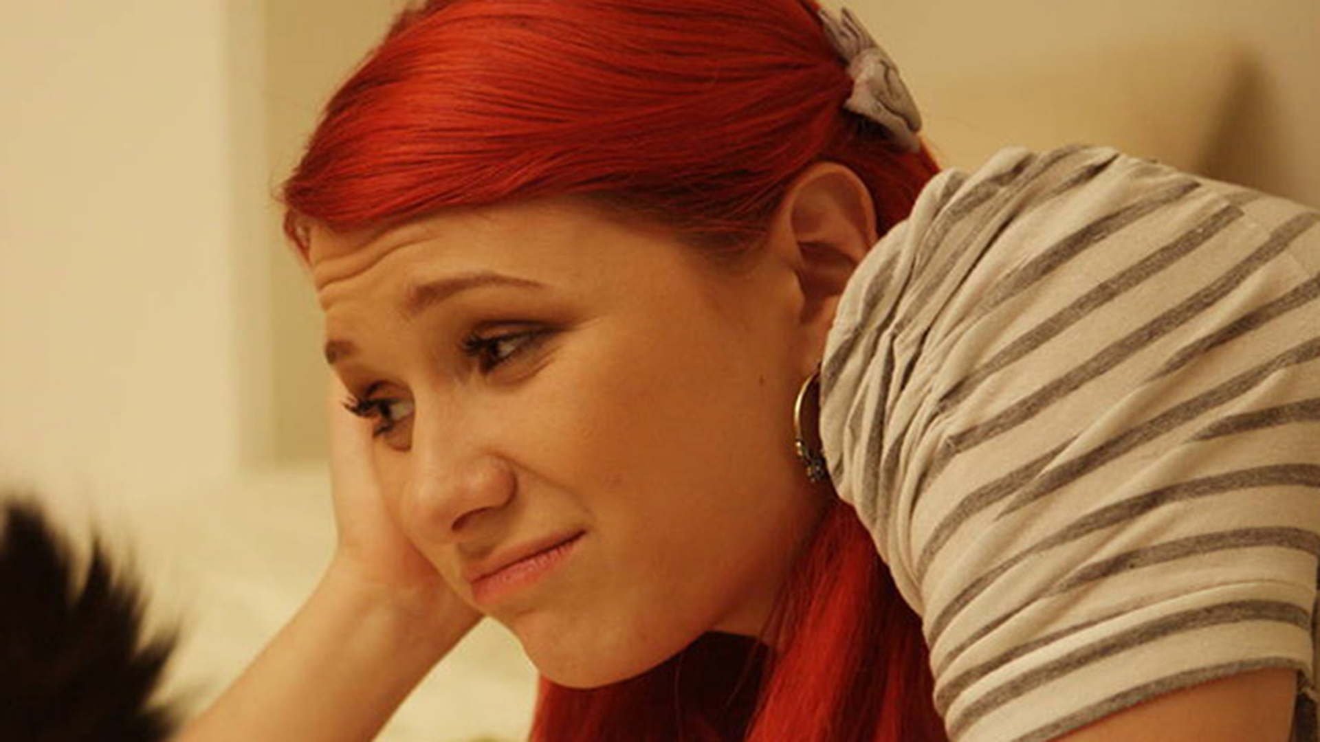 Alina Chinie, veverita roscata de la Red Blonde, indragostita pana peste cap! A fost pozata in timp ce face asta cu iubitul ei