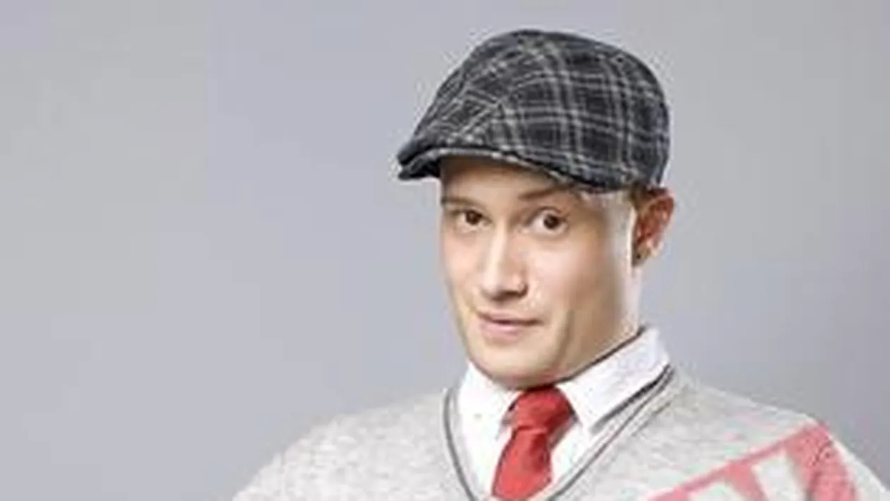 Ii vinde masina lui Mihai Bendeac de la Mondenii