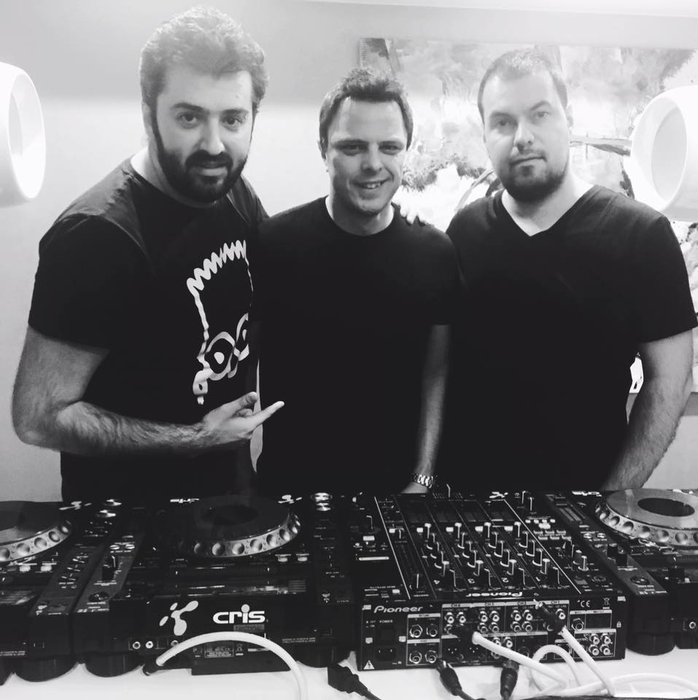 Markus Schulz alături de Snatt & Vix