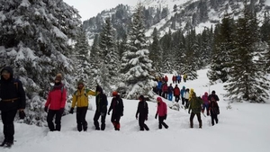 Raportul Salvamont despre tragedia din Retezat: „Au fost mai multe atenţionări de avalanşă, ultima fiind de risc iminent”