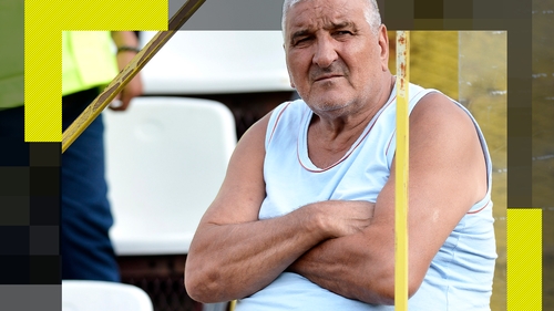 Rică Răducanu trăiește, la 79 de ani, în alertă: frica de moarte și infidelitățile îl bântuie! ”Umblu ca titirezul, nu mai pot să adorm, mă apucă gândurile că mă înec, dacă mor singur...”
