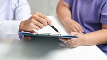 4 obiceiuri pe care ar trebui să le eviți dacă ai colesterolul mărit. Ce recomandă specialiștii