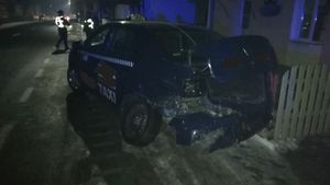 Grav accident de circulație în Bistrița-Năsăud. S-a intervenit de urgență după ce două autoturisme s-au ciocnit violent