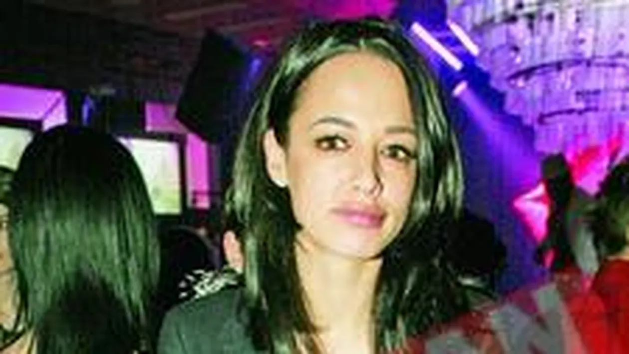 Andreea Raicu, terapie in Franta