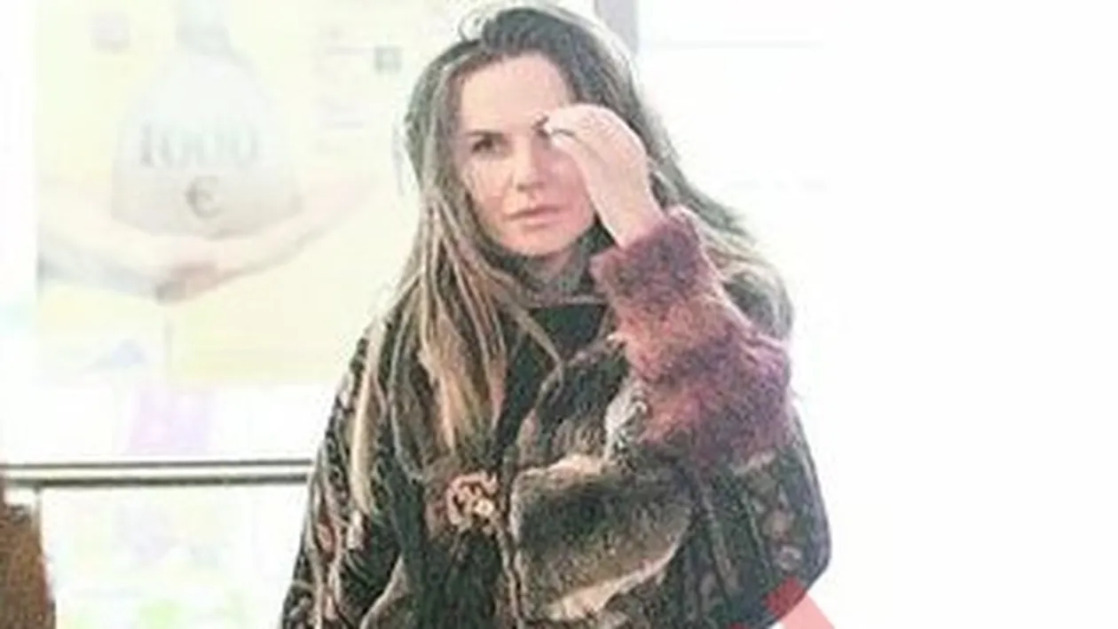 Anna Lesko nu mai cheltuieste cu doua maini