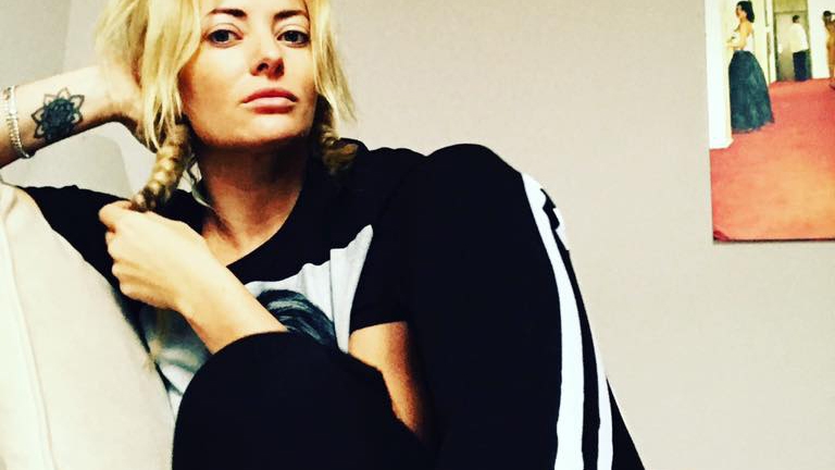 DELIA a rupt tăcerea în legătură cu sarcina! Reacţie neaşteptată când a fost întrebată de copil:,,Eu sufăr de o boală rară...''