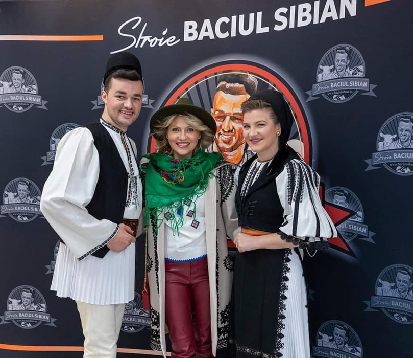 Mirela Vaida, declarații sfâșietoare despre Dumitru Stroie: “Sunt tristă și revoltată”. Regretatul artist va fi înmormântat astăzi în localitatea natală