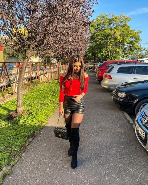 Cine este tânăra din Iași care a cucerit TikTok-ul cu cele mai provocatoare filmulețe. Ea se ocupă cu cel mai popular „job” al momentului
