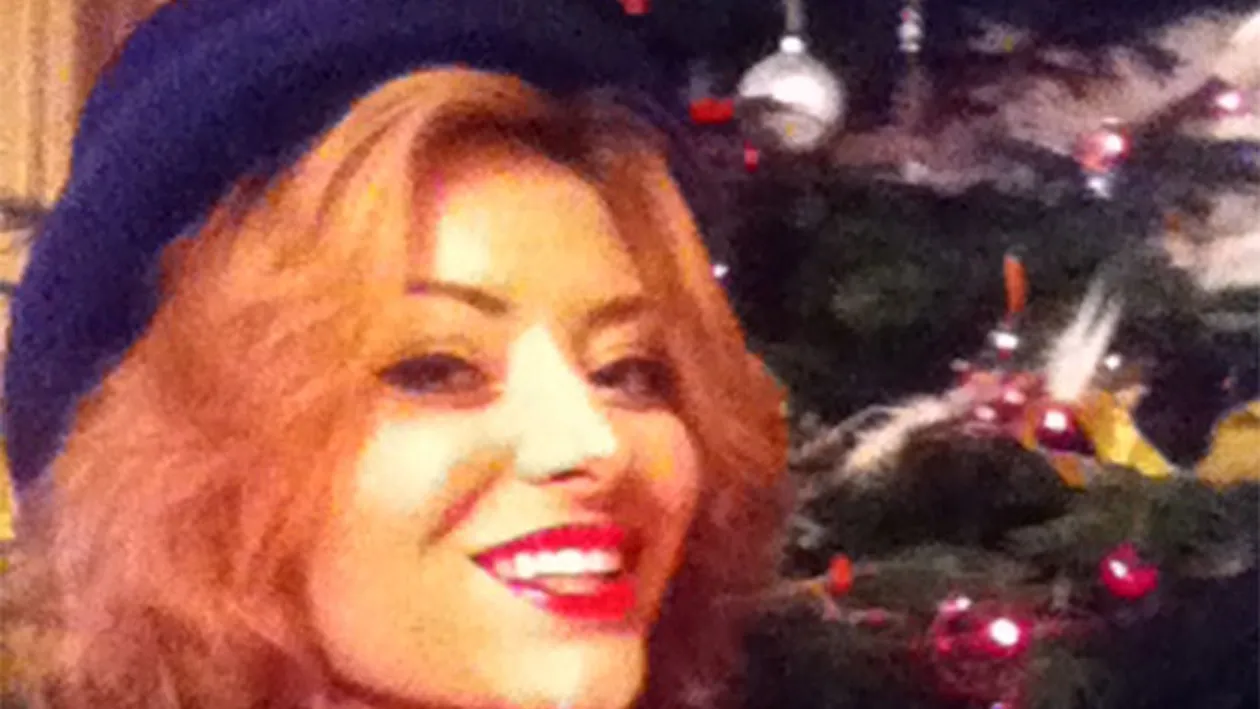 Nu doar motanul Oanei Zavoranu are pagina de Facebook, ci si cainele Deliei Matache! Iata cum se prezinta pe internet!