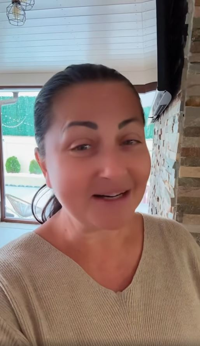 Gabriela Cristea, dezastru în bucătărie. Prezentatoarea TV și-a pus mâinile în cap. „Ne rugăm să ne iasă”