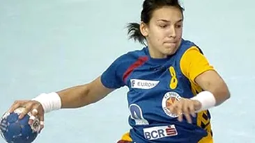 HOT! HOT! HOT! Handbalista Cristina Neagu, DEZBRACATA